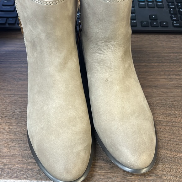 VIONIC Sienna - Picture 3 of 5